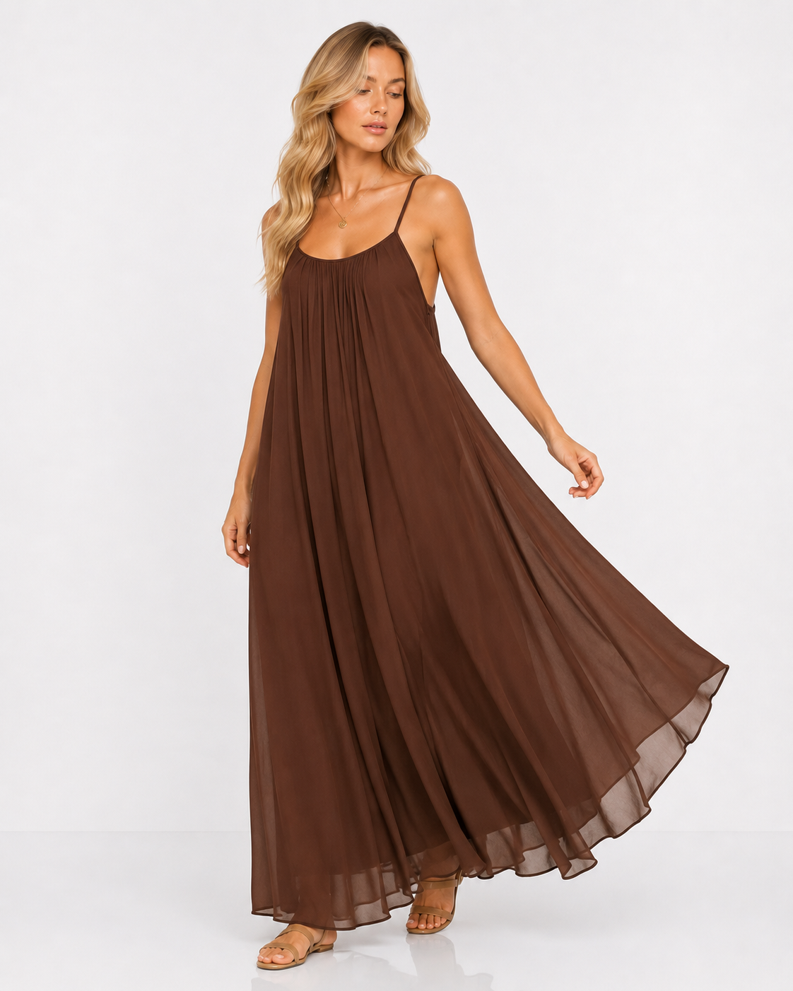Elara - Vestido ajustado con espalda descubierta Marrón